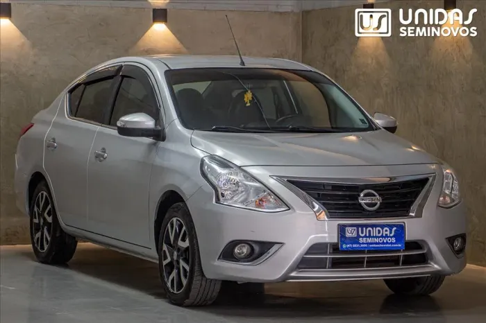 Nissan Versa SL 1.6 16V Flexstart 4P Aut. 2017