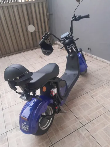 Scooter elétrica 2.000 kwh