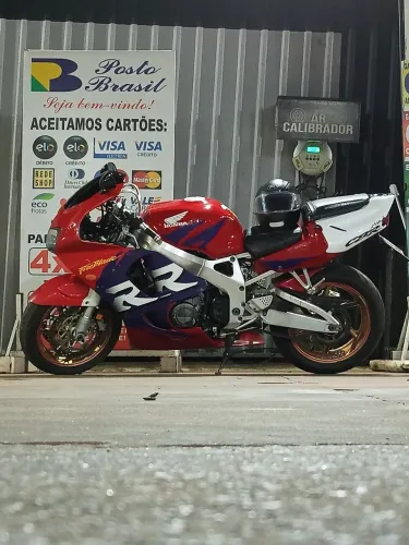 CBR FIREBLADE 900 RR