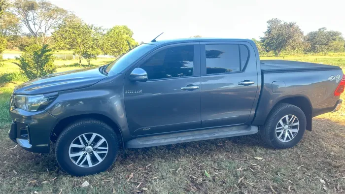 Toyota Hilux CD SRV 4X2 2.7 Flex 16V Aut. 2017