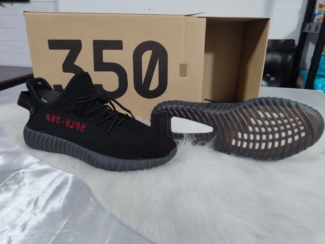 Tênis yezzy boost tamanho 38 importado