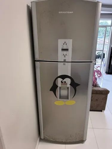 Refrigerador Brastemp dispenser agua na porta