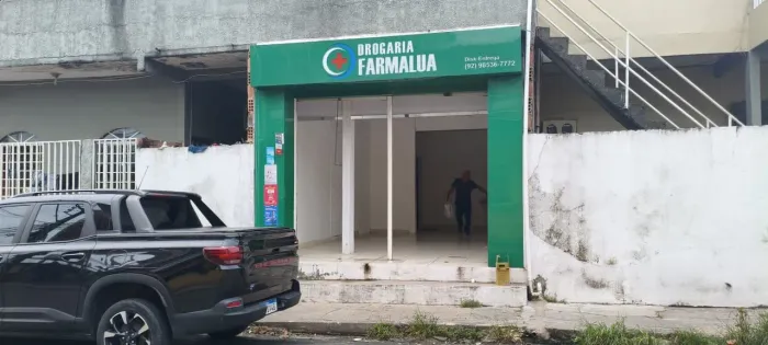 Loja incluso água e luz