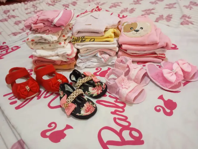 Lote roupinhas pra bebê menina