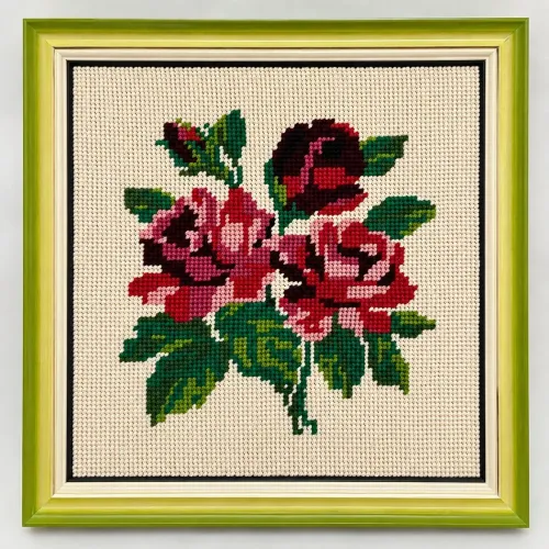 Quadro artesanal bordado à mão - Rosas