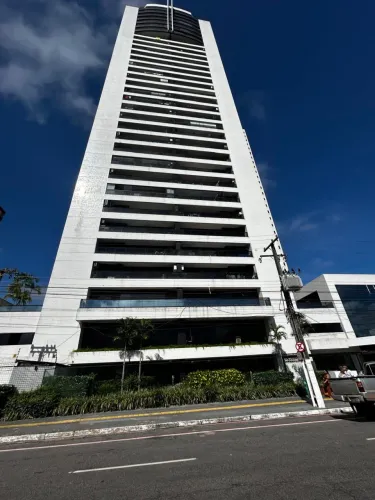 Vende-se cobertura Edf. Rio Mendonça ?
