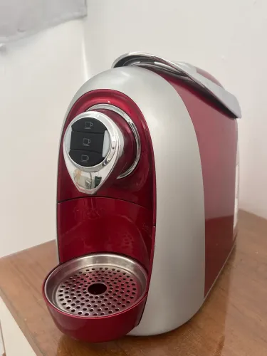 Cafeteira três corações