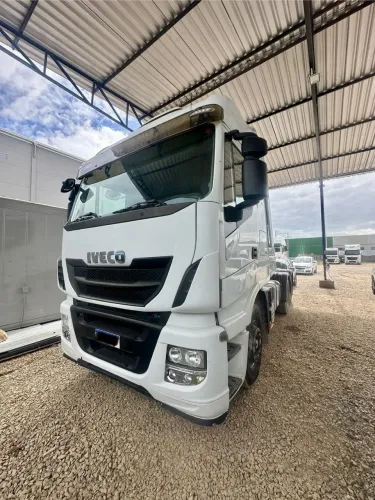 Iveco Hi Way 440 6x2 Abaixo da Fipe 