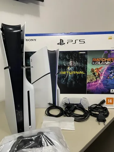 PLAYSTATION 5 SLIM COM LEITOR DE DISCO 1 TB 