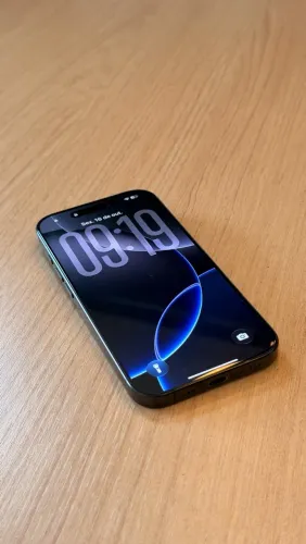 iPhone 16 Pro