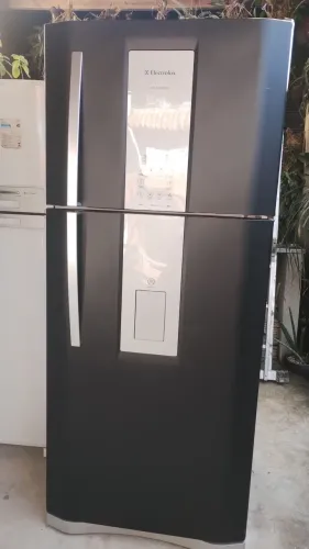 VENDE-SE GELADEIRA ELECTROLUX DUPLEX FROST FREE EXCELENTE ESTADO 545 LITROS ?