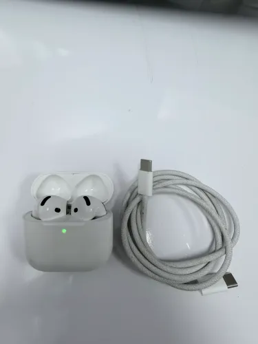 AirPods 4 com Cancelamento de Ruído (ANC) + Garantia