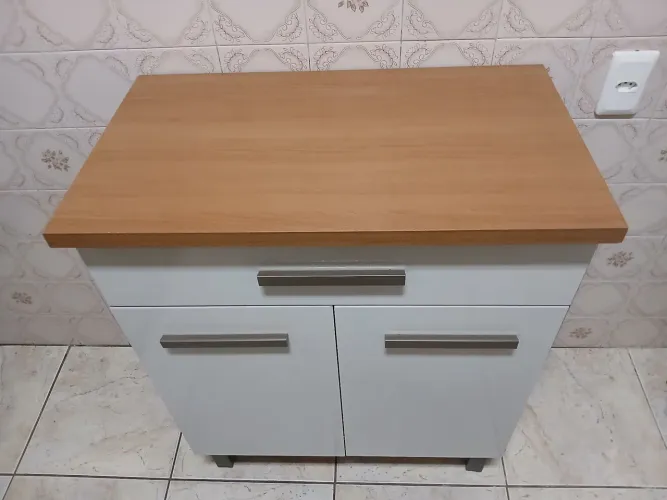 ARMÁRIO DE COZINHA