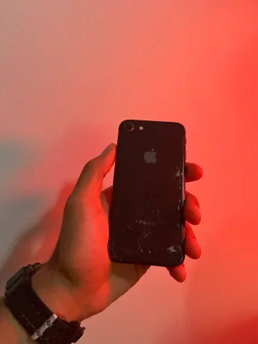 iPhone 8