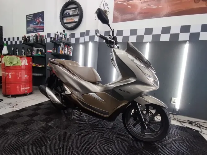 2022 HONDA PCX DLX