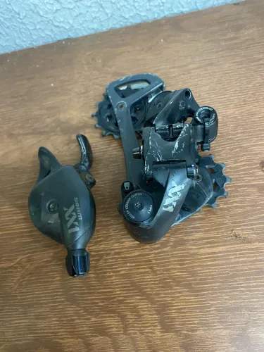 Câmbio e trocador SRAM xx1 black 12v