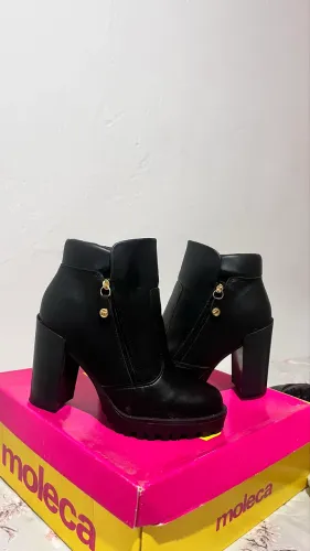 Bota preta feminina 