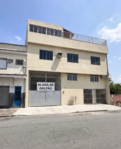 Alugo depósito na principal do paraíso