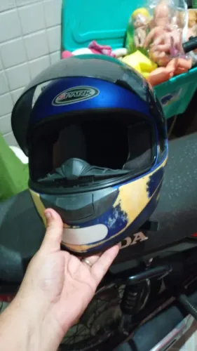 Vendo 2 capacetes