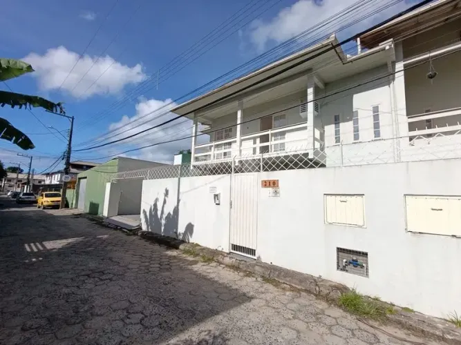 Casa Residencial 100M² - para Alugar