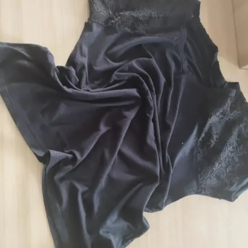Blusa manga curta com renda