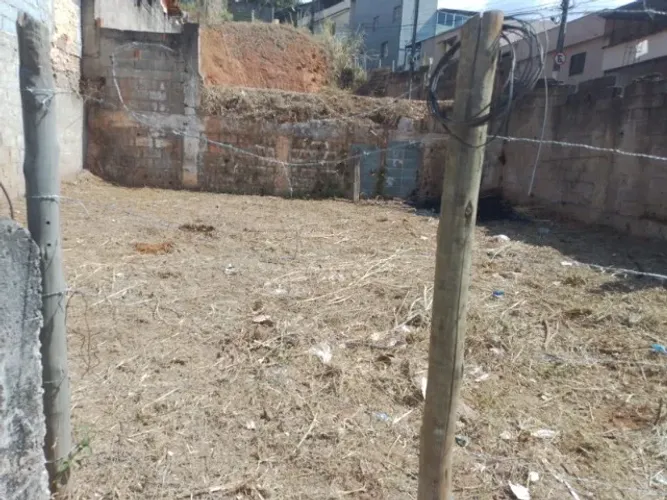 Terreno à venda - Bairro Borboleta| JUIZ DE FORA/MG / 250 m²