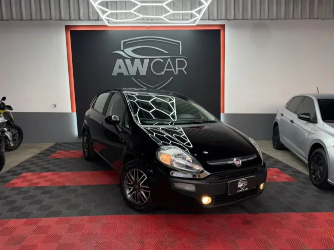 Fiat Punto Attractive 1.4 Fire Flex 8V 5P 2013