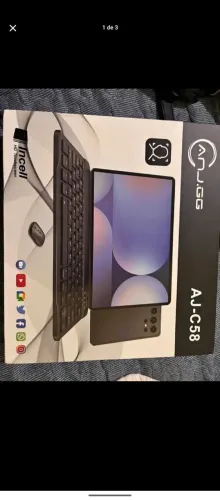 Tablet com acessórios