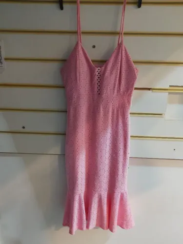 Vestido rosa de alcinha