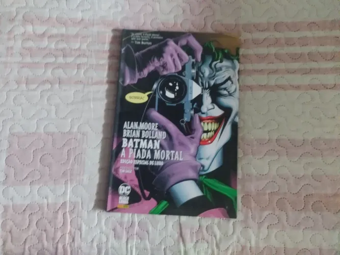 A piada mortal DC Deluxe