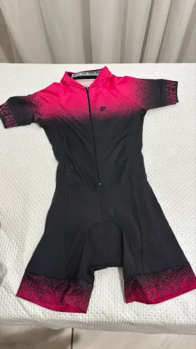 Vendo roupas de ciclismo