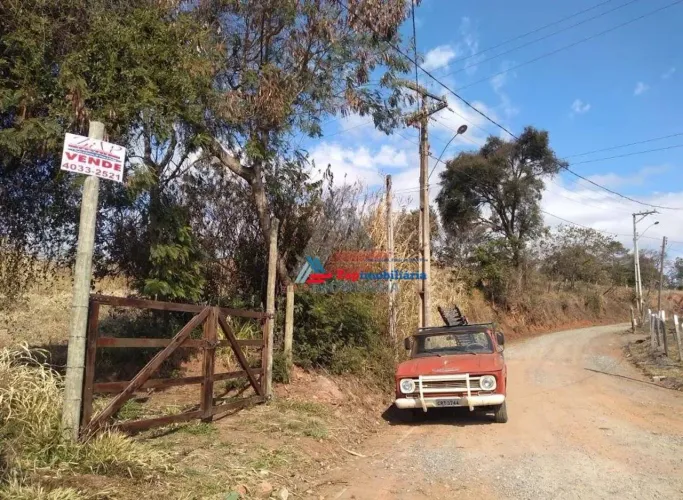 Terreno à venda, 2307 m² por R$ 390.000,00 - Centro - Vargem/SP