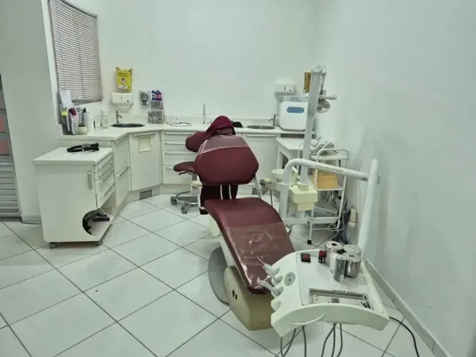 Consultório Odontológico Completo - Pronto para começar a trabalhar!