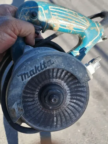 Makita 220 volts