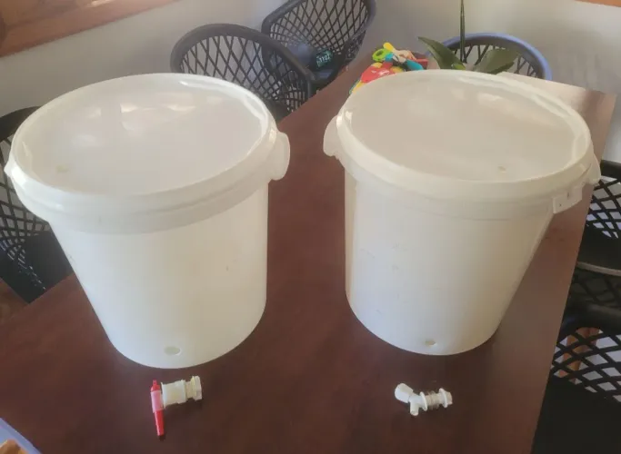 Balde fermentador 30L branco ( alemão ) 