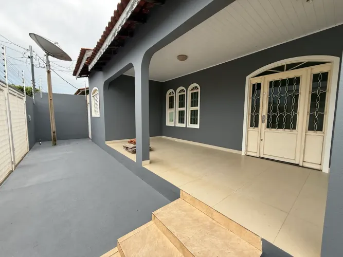 Imóvel para venda possui 145 metros quadrados com 3 quartos em Morada da Serra - Cuiabá -