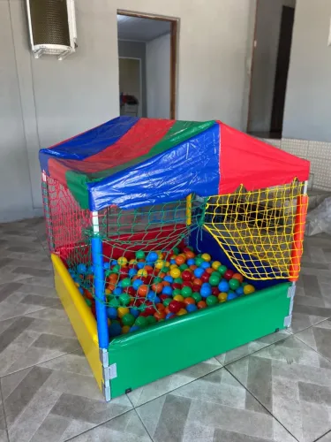 Vendo piscina de bolinha 