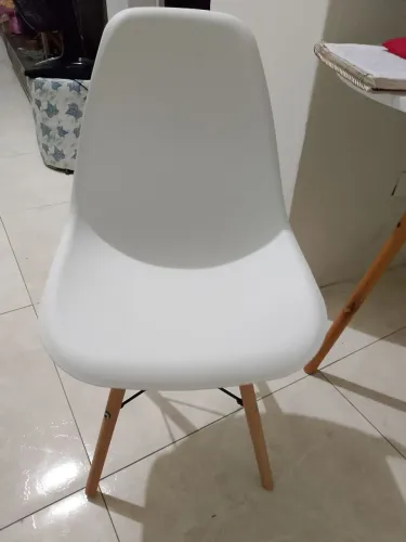 Cadeira nova só fiz montar 
