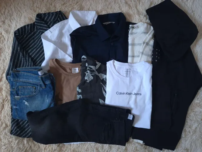 LOTE INFANTIL 10 PEÇAS DE ROUPAS MULTIMARCAS PARA MENINO