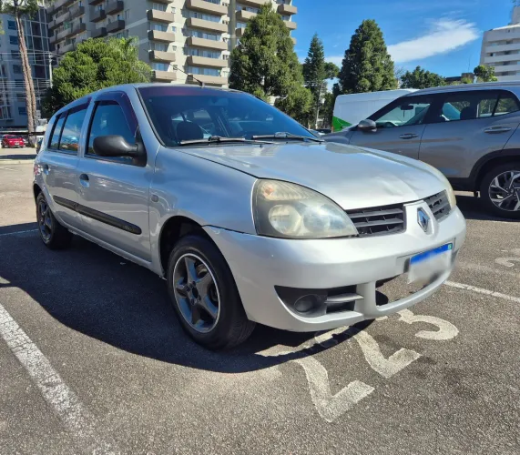 Renault Clio Hi-flex 1.0 16V 5P 2011