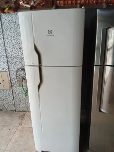 Geladeira Eletrolux v 110 valor 740 reais com entrega e garantia