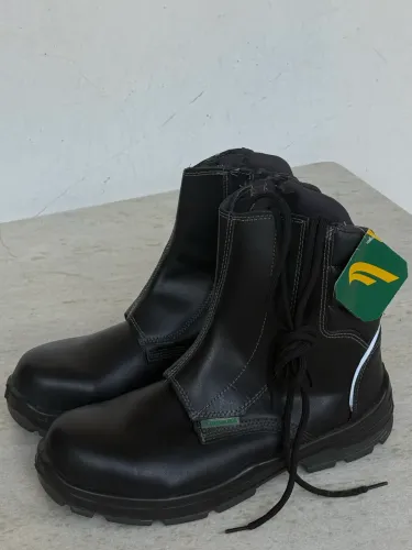 Bota de Segurança Fujiwara Preta - Nova