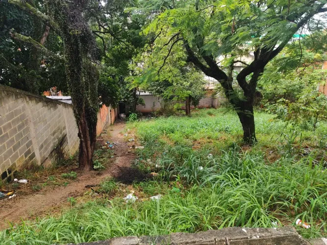 Lote no Parque Valentina Miranda prox ao viaduto