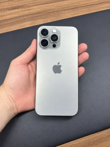 iPhone 15 Pro Max 256 GB - Excelente estado