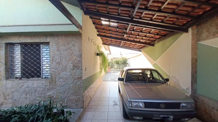 Casa 90m² 3 Dormitórios 2 banheiros 3 vagas - Vila industrial - Mogi das Cruzes