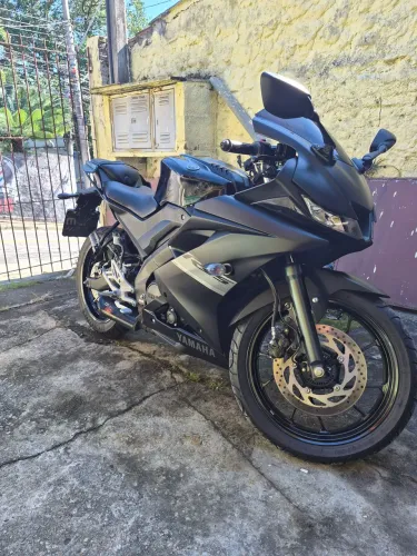 Yamaha R15