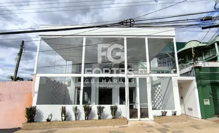 Imóvel Comercial Sobrado com 364m², sendo salão na entrada com pé direito duplo + mezanino