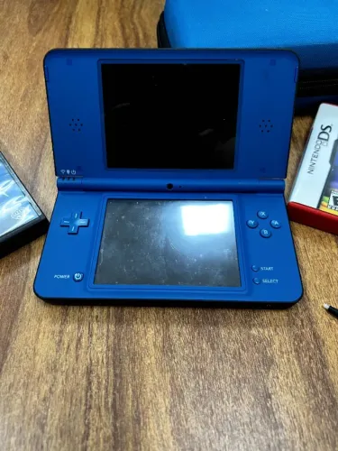 Nintendo DS XL Azul + 4 Jogos + Capa + Original