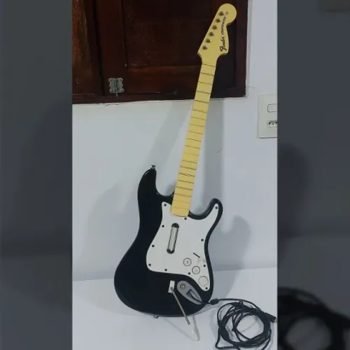 Guitarra Rock Band - Xbox 360/PC com fio