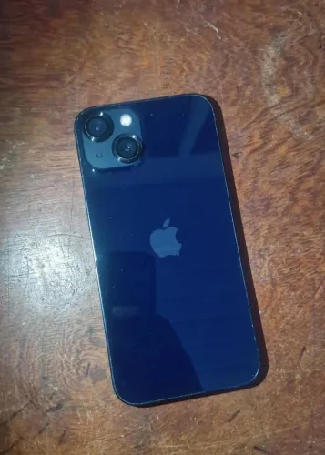 Celular iPhone 13 